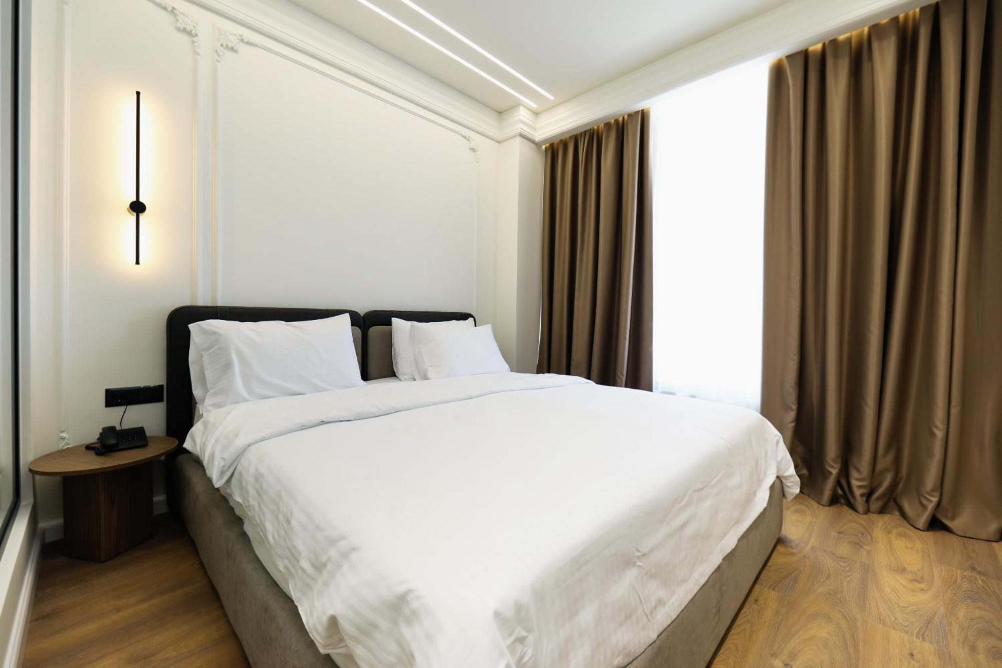 Hotel Adore Vlorë Exteriér fotografie