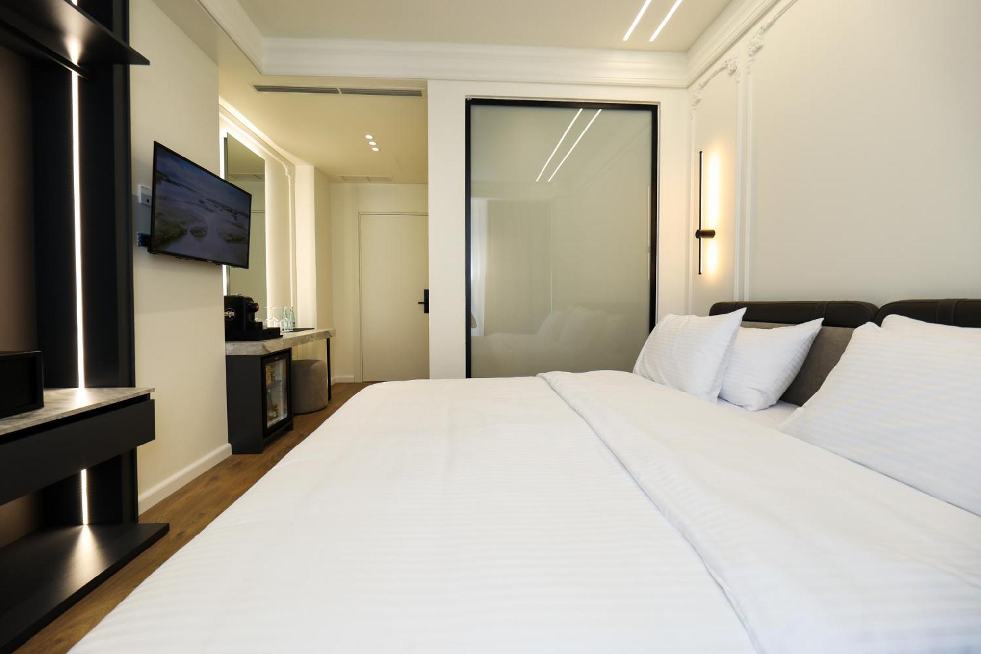 Hotel Adore Vlorë Exteriér fotografie